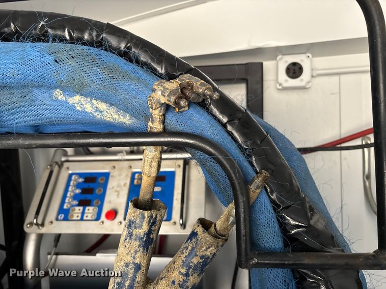 image for item DK0227 2013 Haulmark GR85X20WT4 spray foam trailer