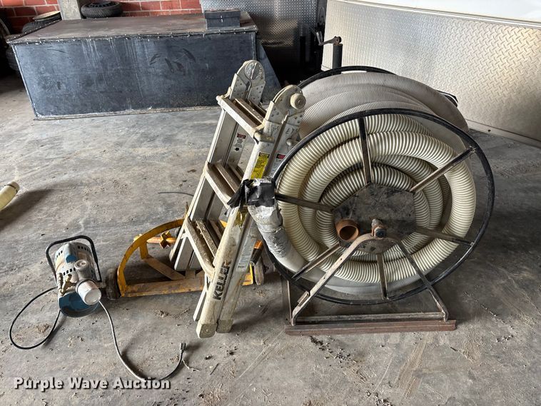 image for item DK0227 2013 Haulmark GR85X20WT4 spray foam trailer