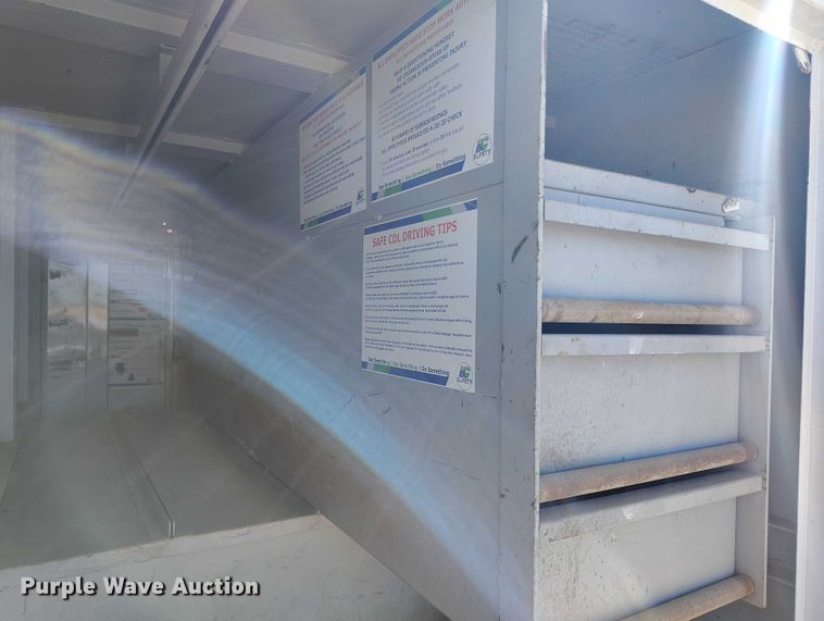 image for item DP5140 2007 Ford F750 digger derrick truck