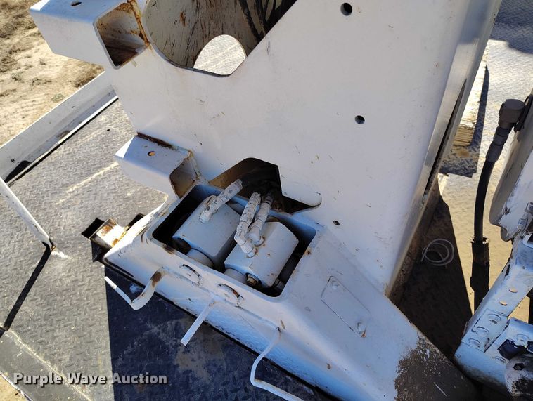 image for item DP5140 2007 Ford F750 digger derrick truck