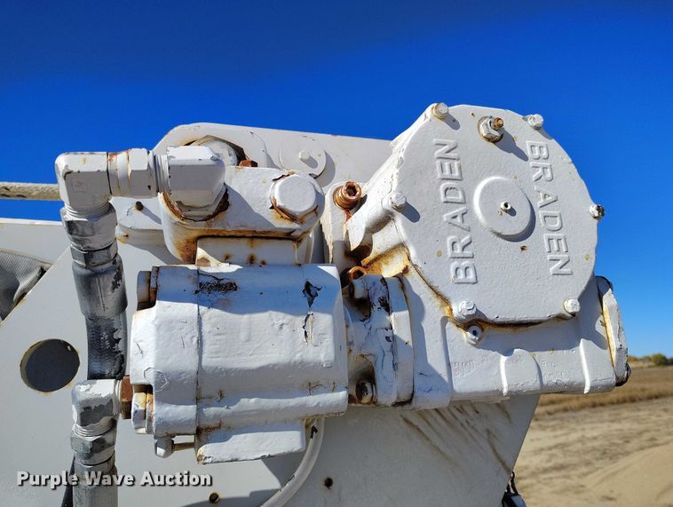 image for item DP5140 2007 Ford F750 digger derrick truck