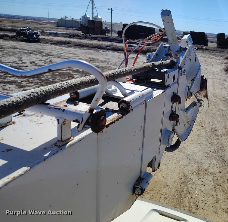 image for item DP5140 2007 Ford F750 digger derrick truck