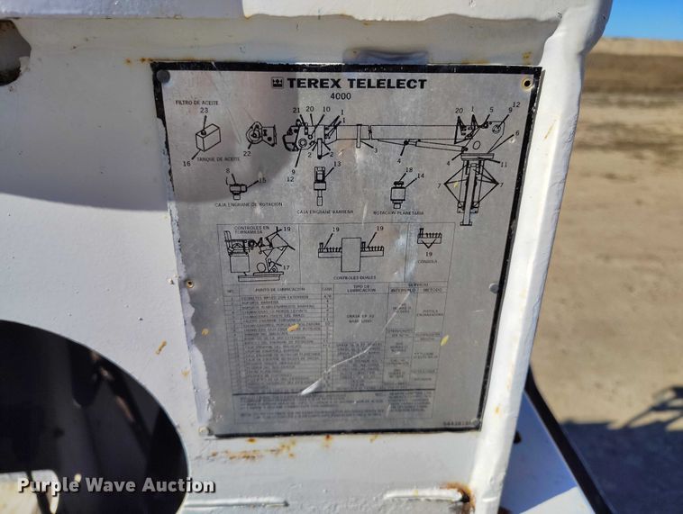 image for item DP5140 2007 Ford F750 digger derrick truck