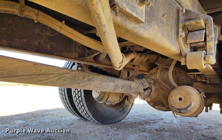 image for item DP5140 2007 Ford F750 digger derrick truck