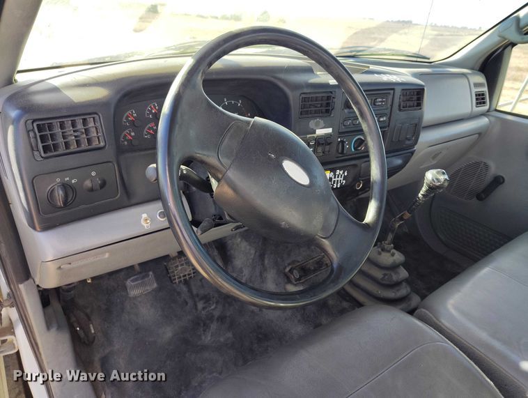 image for item DP5140 2007 Ford F750 digger derrick truck