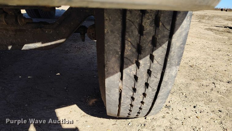 image for item DP5140 2007 Ford F750 digger derrick truck