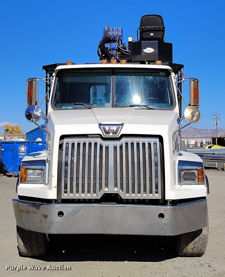 image for item DP5142 2015 Western Star 4700SB crane truck
