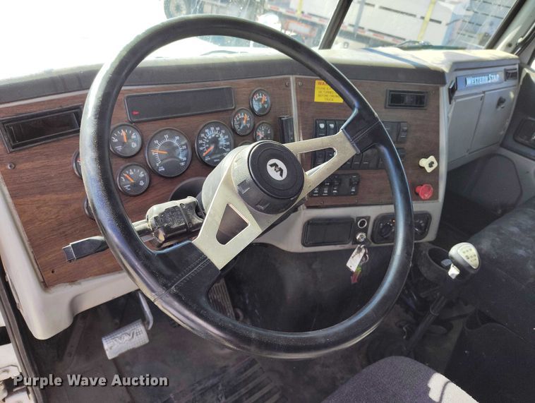 image for item DP5142 2015 Western Star 4700SB crane truck