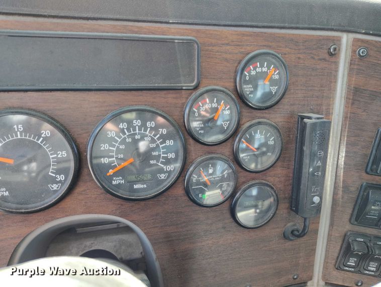 image for item DP5142 2015 Western Star 4700SB crane truck