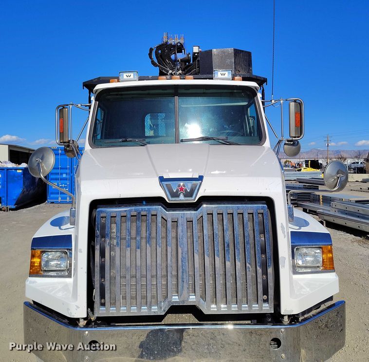 image for item DP5143 2016 Western Star 4700SB crane truck