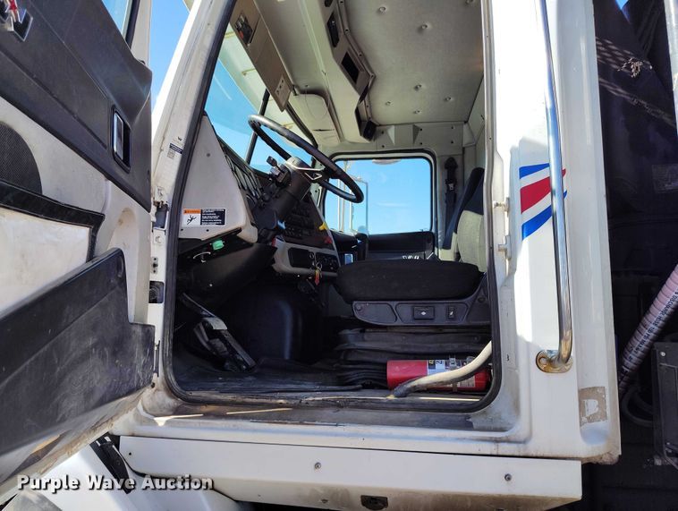 image for item DP5143 2016 Western Star 4700SB crane truck