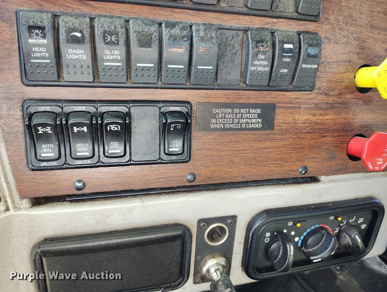 image for item DP5143 2016 Western Star 4700SB crane truck