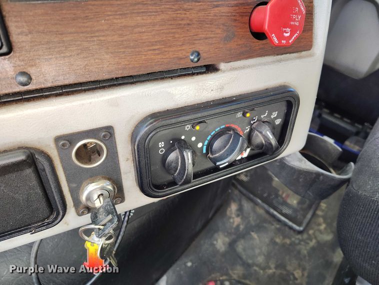 image for item DP5143 2016 Western Star 4700SB crane truck