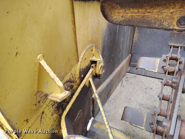 image for item DP5146 1998 Caterpillar 613C Series II elevating scraper