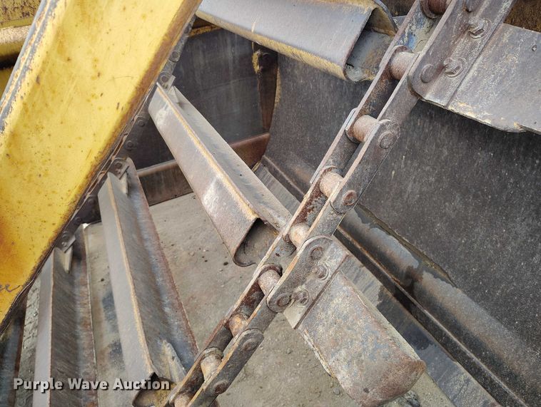 image for item DP5146 1998 Caterpillar 613C Series II elevating scraper