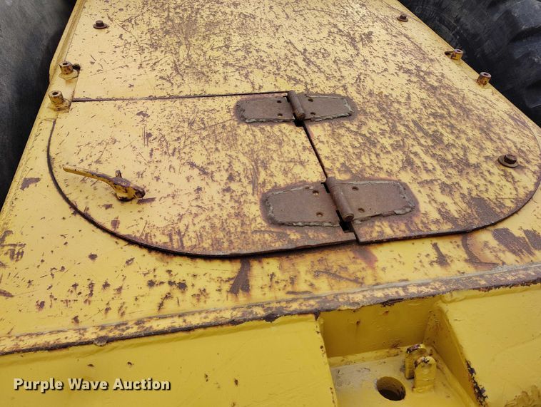 image for item DP5146 1998 Caterpillar 613C Series II elevating scraper
