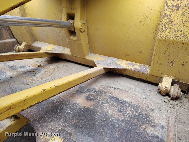 image for item DP5146 1998 Caterpillar 613C Series II elevating scraper