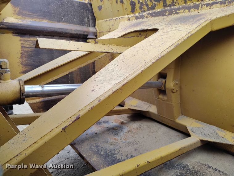 image for item DP5146 1998 Caterpillar 613C Series II elevating scraper