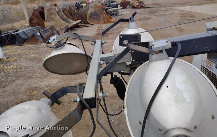 image for item DP5150 2007 Wanco light plant