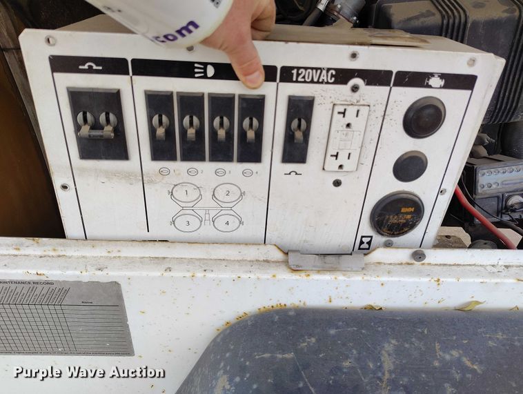 image for item DP5150 2007 Wanco light plant