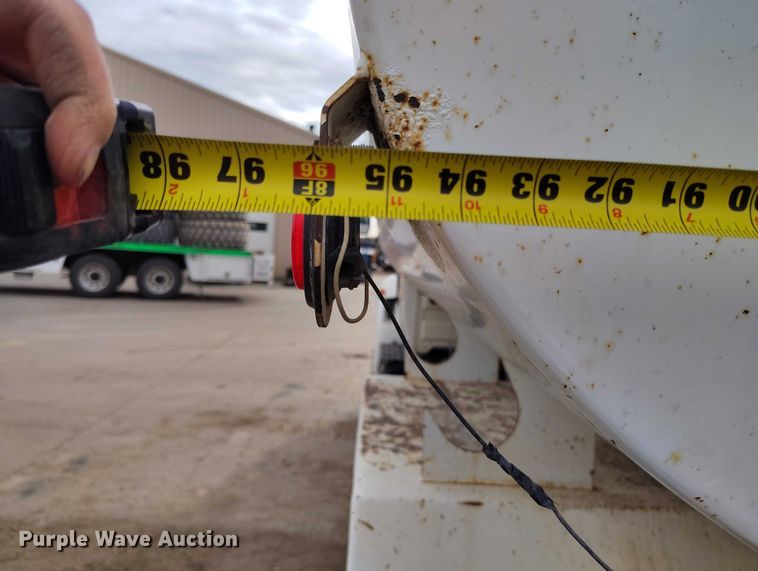 image for item DP5151 2006 International 4200 water truck