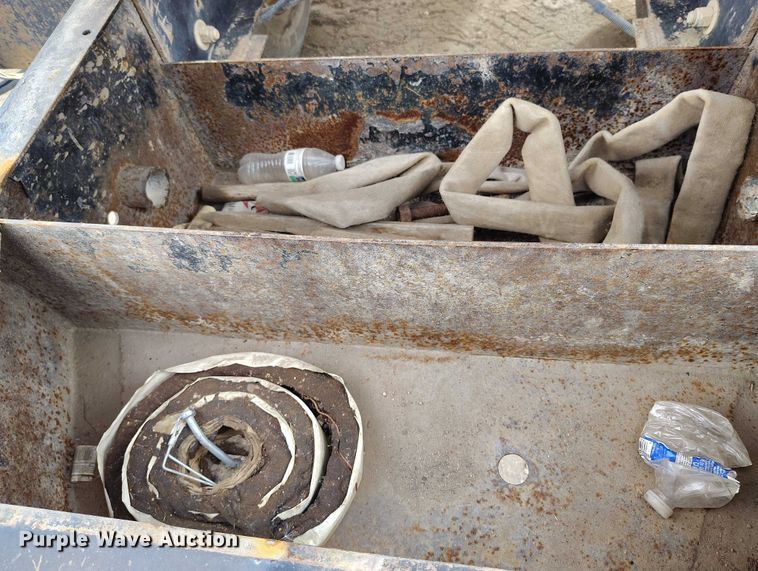 image for item DP5151 2006 International 4200 water truck