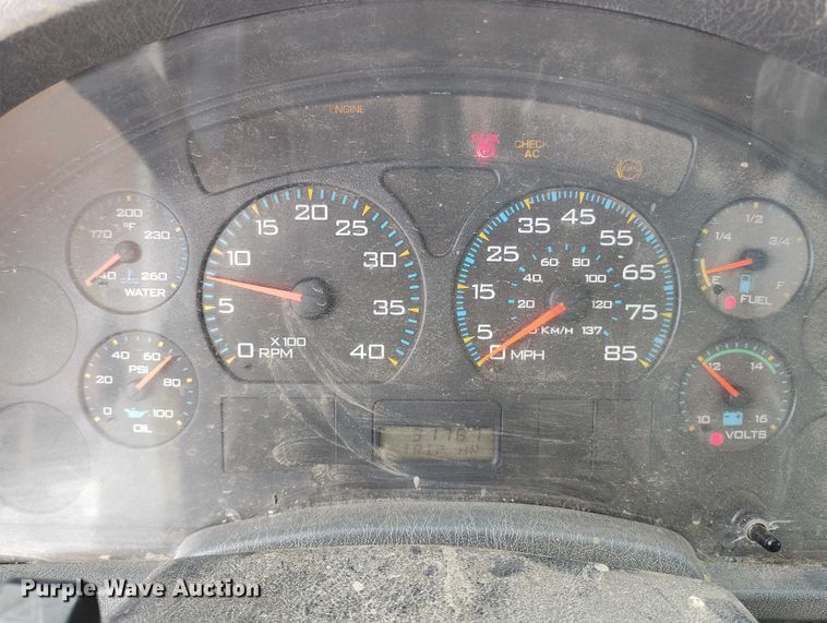 image for item DP5151 2006 International 4200 water truck