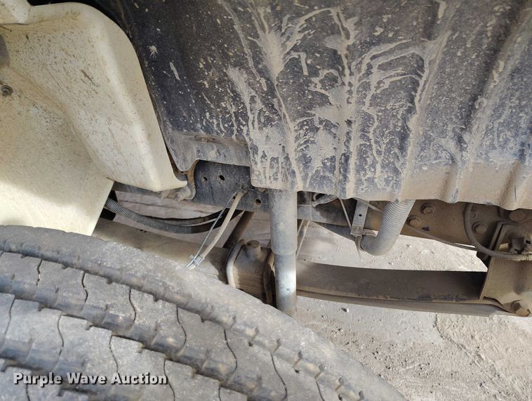 image for item DP5151 2006 International 4200 water truck