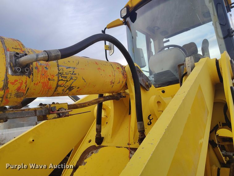 image for item DP5153 2003 New Holland LW190.B wheel loader