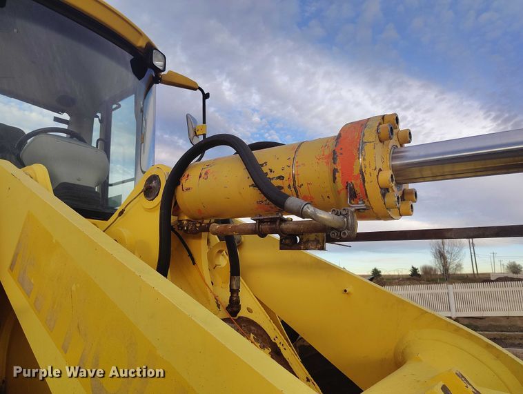 image for item DP5153 2003 New Holland LW190.B wheel loader