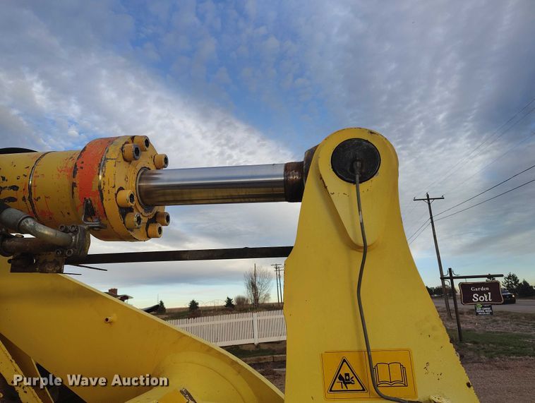 image for item DP5153 2003 New Holland LW190.B wheel loader