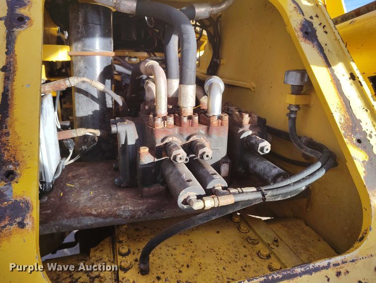 image for item DP5153 2003 New Holland LW190.B wheel loader