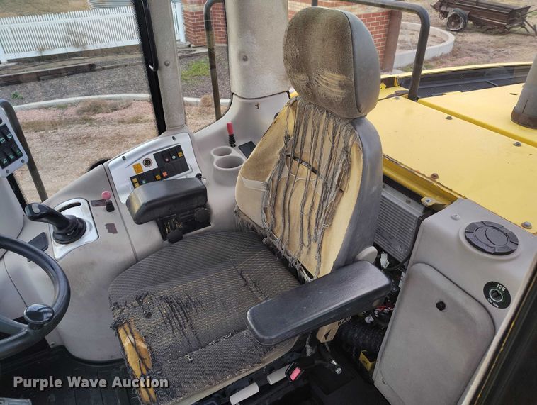 image for item DP5153 2003 New Holland LW190.B wheel loader