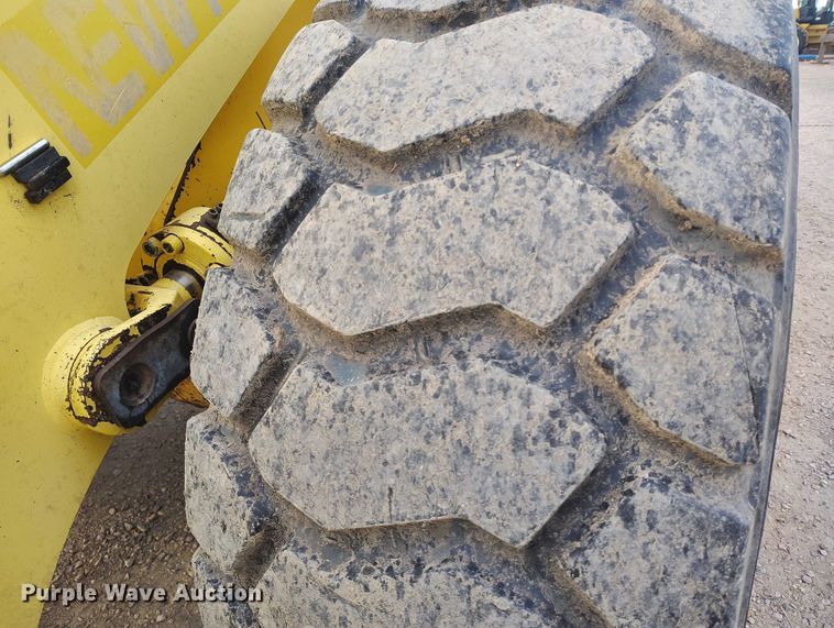 image for item DP5153 2003 New Holland LW190.B wheel loader