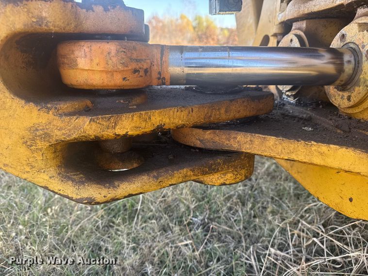 image for item DQ4121 1997 Case 580L backhoe