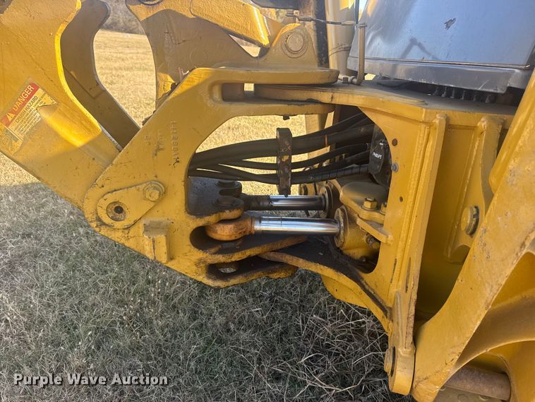 image for item DQ4121 1997 Case 580L backhoe