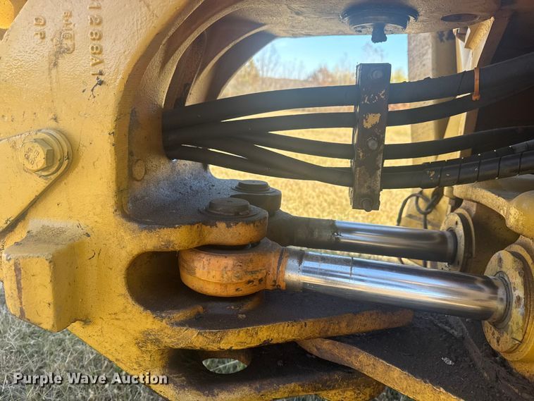 image for item DQ4121 1997 Case 580L backhoe