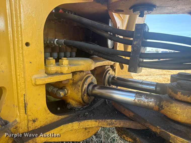 image for item DQ4121 1997 Case 580L backhoe