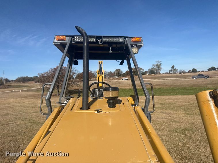 image for item DQ4121 1997 Case 580L backhoe