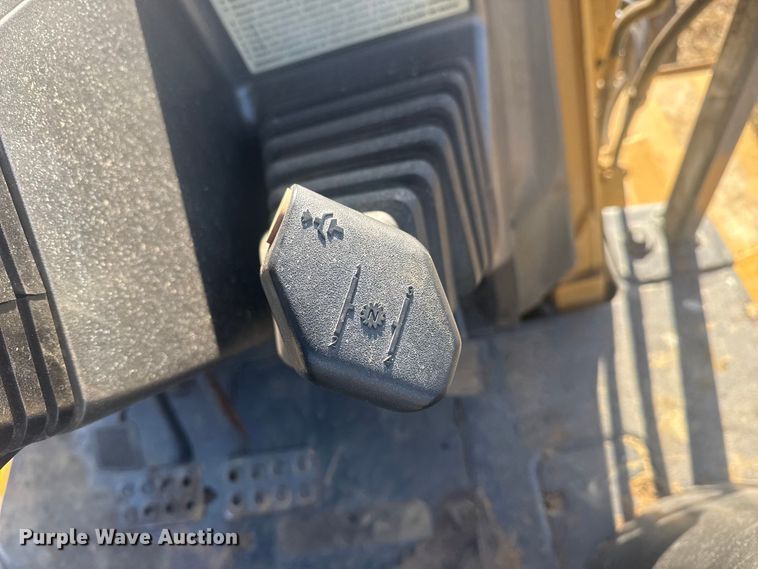 image for item DQ4121 1997 Case 580L backhoe