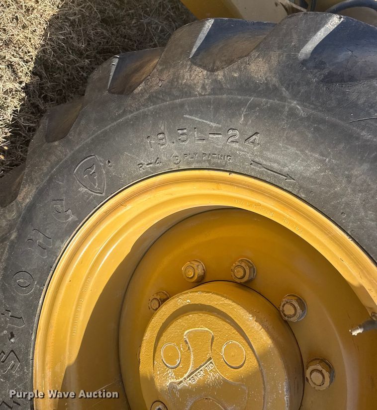 image for item DQ4121 1997 Case 580L backhoe