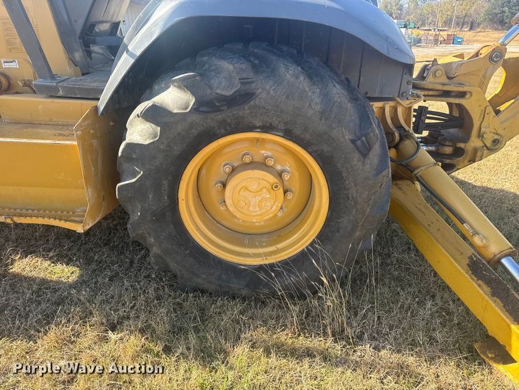 image for item DQ4121 1997 Case 580L backhoe