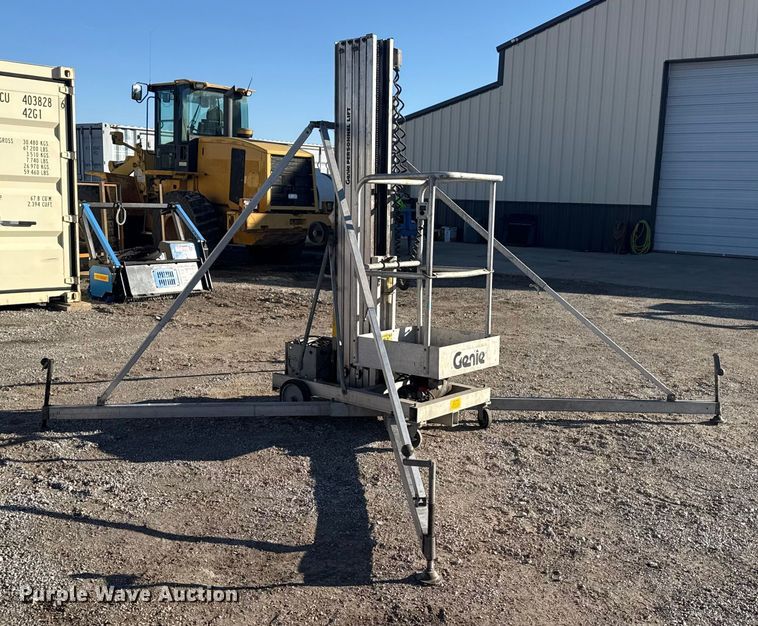 image for item DQ4127 Genie PLC 30DC vertical lift