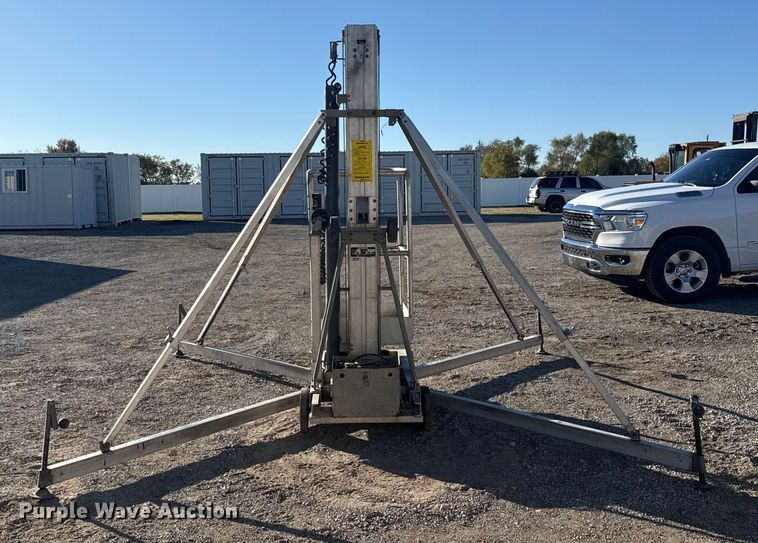 image for item DQ4127 Genie PLC 30DC vertical lift