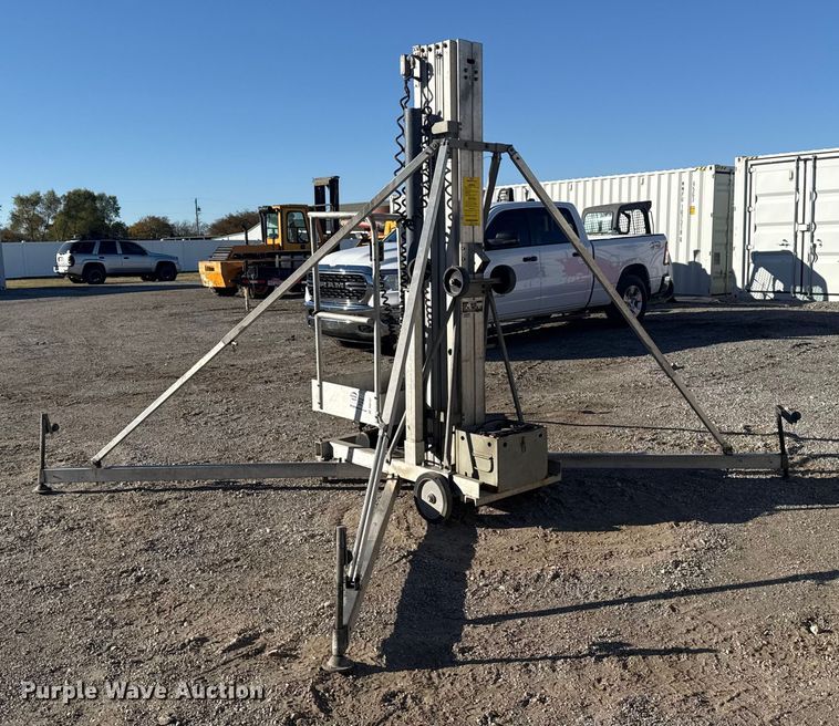 image for item DQ4127 Genie PLC 30DC vertical lift