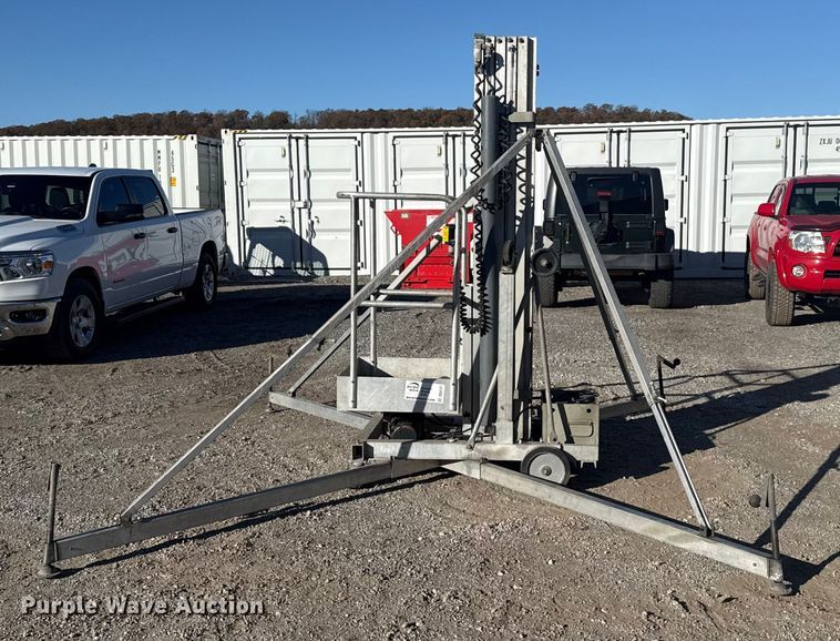 image for item DQ4127 Genie PLC 30DC vertical lift
