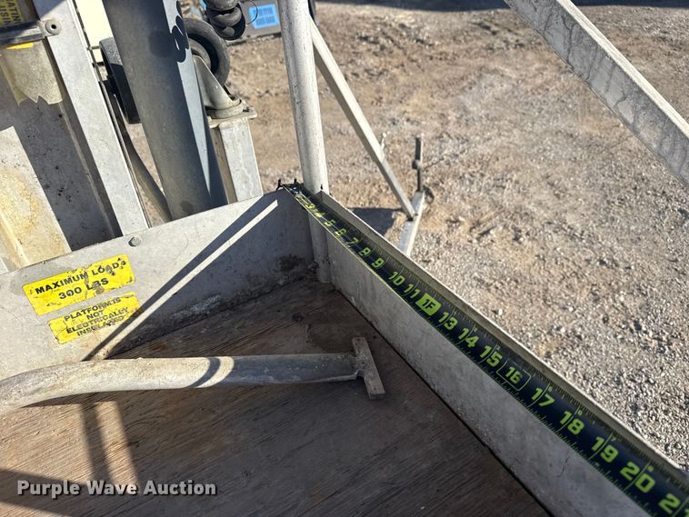 image for item DQ4127 Genie PLC 30DC vertical lift