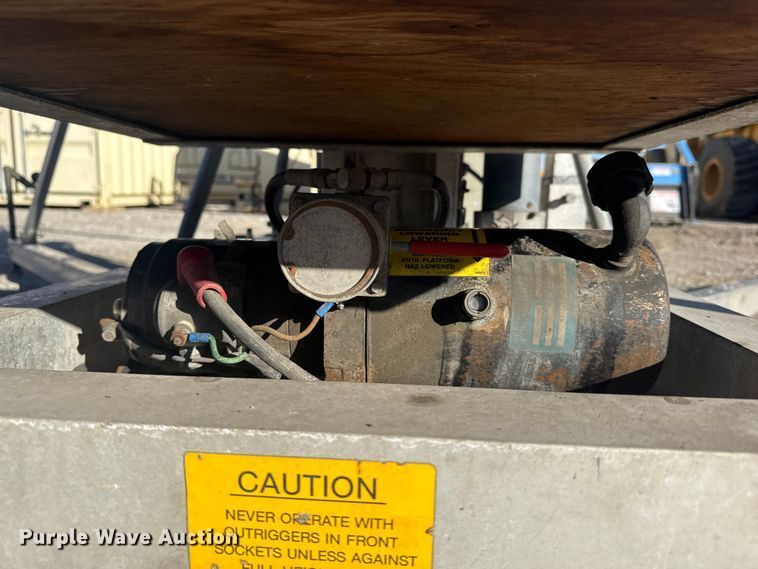 image for item DQ4127 Genie PLC 30DC vertical lift