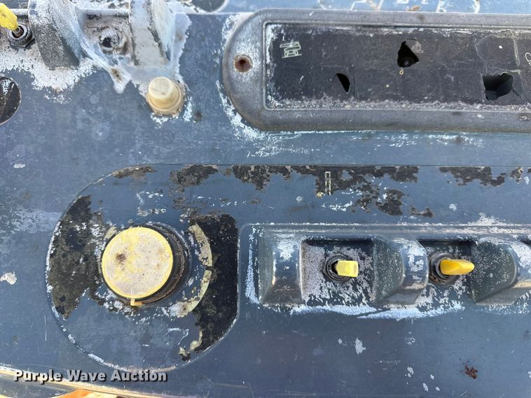 image for item DQ7716 JLG E300AJP boom lift