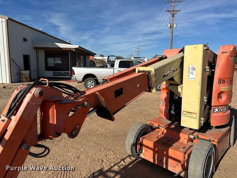 image for item DQ7716 JLG E300AJP boom lift